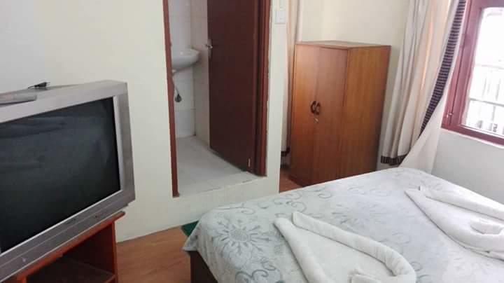 Hotel Sisters Home Катманду Екстериор снимка